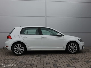 Volkswagen Golf Volkswagen Golf 1.0 TSI Highline PDC CarPlay Alcantara ACC - afbeelding nr 2
