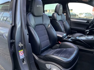 Porsche Cayenne Porsche Cayenne 3.6 GTS | Panoramadak | Bose | Sportchrono | Navi | Camera | Stoelverwarming Voor/Achter | Verwarmd Stuurwiel | LED | - afbeelding nr 42