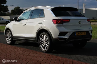 Volkswagen T-Roc Volkswagen T-Roc 1.5 TSI 150 PK Sport, 18 Inch Lmv. Navi, Pdc voor + achter, Cruise, Clima, App connect, Donker glas, 1500 KG Trekgewicht ! - afbeelding nr 5