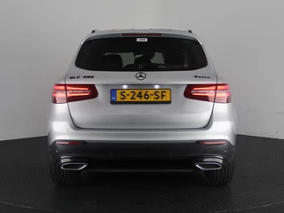 Mercedes-Benz GLC Mercedes-Benz GLC-klasse BLACK SERIES PACK 250 4MATIC Premium Plus Automaat | Navigatie | 360° camera | Privacy Glass | - afbeelding nr 36