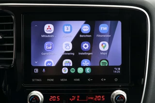 Mitsubishi Outlander Mitsubishi Outlander 2.4 PHEV Intense AWD Trekhaak AppleCarplay Leder/Alcantara Pdc Chroom Lmv 108000KM BJ2020 - afbeelding nr 12