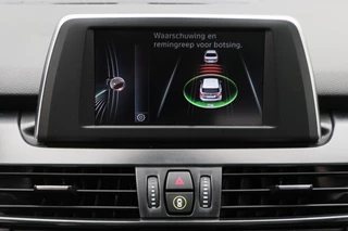 BMW 2 Serie BMW 2 Serie Active Tourer 218i Essential Climate, Panoramadak, Stoelverwarming, Bluetooth, Navigatie, Trekhaak, 16'' - afbeelding nr 38