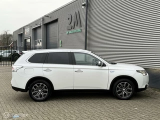 Mitsubishi Outlander Mitsubishi Outlander 2.0 PHEV Instyle X-Line TREKHAAK - afbeelding nr 8