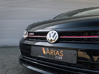Volkswagen Polo Volkswagen Polo 2.0 TSI GTI Pano Beats Navi Alcantara VOL!! - afbeelding nr 2