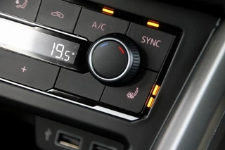 Volkswagen Polo Volkswagen Polo 1.0 TSI Comfortline - 95 pk **Carplay / PDC / ACC - afbeelding nr 27