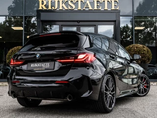 BMW 1 Serie BMW 1-serie 120i|PANO|H&K|M-PAKKET|KUIPSTOELEN|CAMERA|19'' - afbeelding nr 5