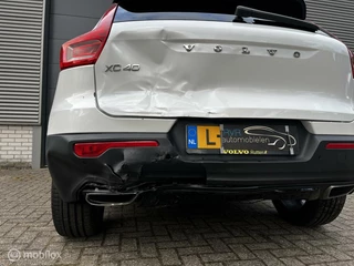 Volvo XC40 Volvo XC40 2.0 T5 AWD R-Design Intro Edition / SCHADE - afbeelding nr 4