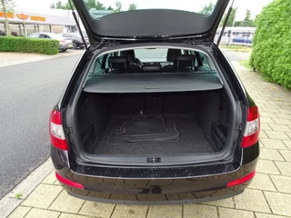 Škoda Octavia Škoda Octavia 1.0 TSI GRT AMB BNS-Navi-Blth-Media-Cruise-Usb-Clima - afbeelding nr 12