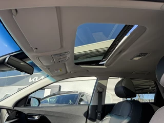 Kia e-Niro Kia e-Niro ExecutiveLine 64 kWh 3 FASE LADEN + FULL OPTIONS - afbeelding nr 9