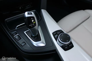 BMW 4 Serie BMW 4-serie Gran Coupé 420d Centennial High Executive LEDER LMV PANO - afbeelding nr 19