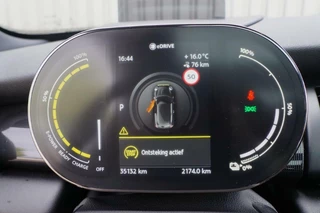 MINI Electric Mini Cooper S Electric Yours 33 kWh / Dealerauto / PANO / Harman Kardon / Camera / Stoelvw / Head up - afbeelding nr 12