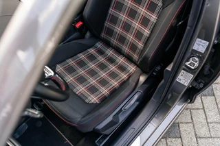 Volkswagen Polo Volkswagen Polo 2.0 TSI GTI Pano Dsg Camera - afbeelding nr 22
