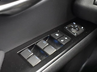 Lexus UX - afbeelding nr 25