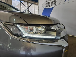 Mitsubishi Outlander Mitsubishi Outlander 2.0 Business Edition / Trekhaak / Camera - afbeelding nr 35