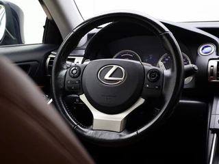 Lexus IS Lexus IS 300h 25th Edition | Vol Leder | Stoelverwarming | Parkeersensor - afbeelding nr 11