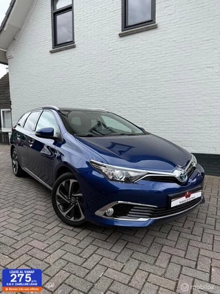 Toyota Auris Toyota Auris Touring Sports 1.8 Hybrid Panorama dak! - afbeelding nr 1