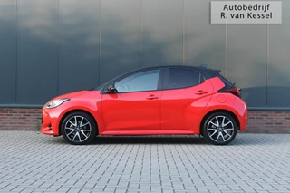 Toyota Yaris Toyota Yaris 1.5 Hybrid Launch Edition / Executive I JBL I 1e Eig. I NL-auto - afbeelding nr 8