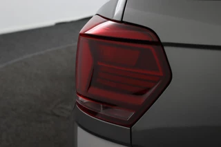 Volkswagen Polo Volkswagen Polo 1.0 TSI R-Line Edition| Navi | Carplay - afbeelding nr 37