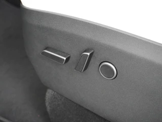 Tesla Model Y Tesla Model Y Long Range AWD 75 kWh AUTOPILOT | WIT LEDER | TESLA GARANTIE T/M 04-2027 - afbeelding nr 19