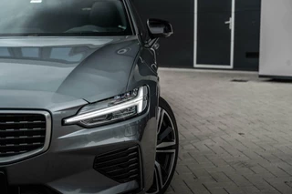 Volvo V60 Volvo V60 2.0 T6 340PK AWD R-Design Head Up|360|Pano|Bomvol! - afbeelding nr 14