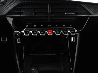 Peugeot 208 Peugeot 208 1.2 PureTech GT-Line | Panoramadak | Carplay | Afneembare trekhaak | Cruise control | Full LED | Navigatie | Camera | Sfeerverlichting - afbeelding nr 30
