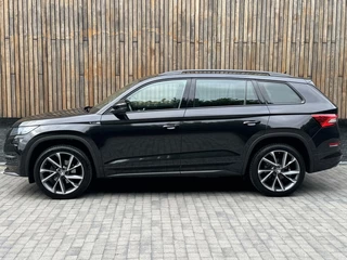 Škoda Kodiaq Skoda Kodiaq 1.5 TSI Sportline Automaat | Trekhaak uitklapbaar | Navigatiesysteem | Stoelverwarming | Stuurverwarming | Getint glas | Cruise control | 20 inch lichtmetalen velgen | Achteruitrijcamera | Parkeersensoren voor en achter - afbeelding nr 70