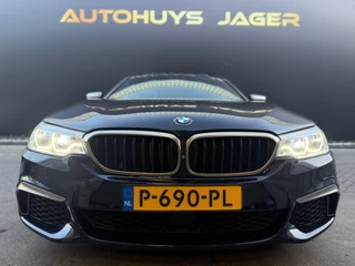 BMW 5 Serie BMW 5-serie M550i xDrive M-Pakket|Pano|Softclose|B&W|Alcantara|360|Leder - afbeelding nr 11