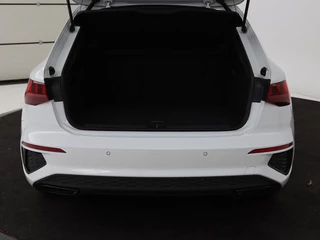 Audi A3 Audi A3 30 TFSI S edition | Carplay | Full LED |  Virtual Cockpit | Sportstoelen | Half leder | Getint glas | Climate control | Cruise control - afbeelding nr 10