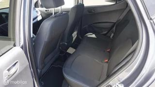Hyundai i10 Hyundai i10 1.0i i-Motion Go! Navi | Climate Control | Cruise Control | Dealeronderhouden - afbeelding nr 12