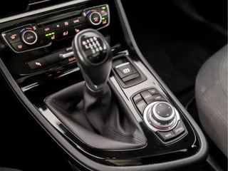 BMW 2 Serie BMW 2 Serie Active Tourer 218i High Executive Sportline (PANORAMADAK, DEALER ONDERHOUDEN, NAVIGATIE, CAMERA, STOELVERWARMING, SPORTSTOELEN, CRUISE, TREKHAAK, PARKEERSENSOREN, NIEUWE APK, NIEUWSTAAT) - afbeelding nr 12
