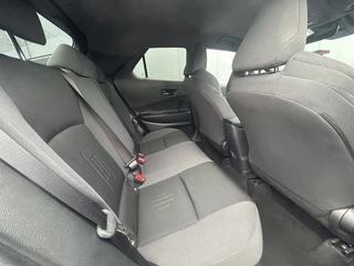 Toyota C-HR Toyota C-HR 1.8 Hybrid Dynamic Limited / Groot scherm / Parkeersensoren - afbeelding nr 9