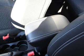 Ford Puma Climate control , Naviagtei , Cruise control , Bluetooth Stoel+Stuur en voorruitverwarming , LED Dagrijverlichting - afbeelding nr 26