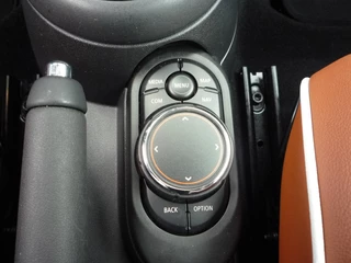 MINI Cooper S MINI Cooper S Mini 2.0 (192Pk) Chili-Serious Navi HUD Leder Géén Afleverko - afbeelding nr 19