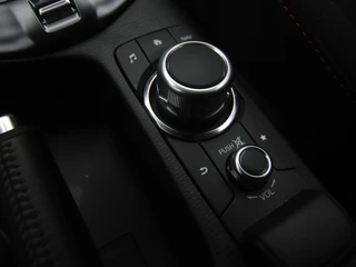 Mazda 2 Mazda 2 1.5 SkyActiv-G Homura automaat met all-weather banden : dealer onderhouden - afbeelding nr 35