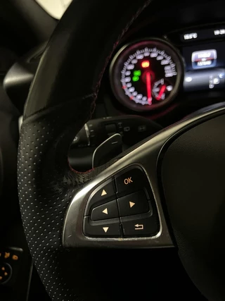Mercedes-Benz GLA Mercedes GLA-klasse 180 AMG Navi Camera Cruise Climate PDC - afbeelding nr 19