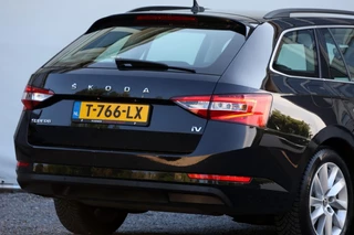 Škoda Superb Škoda Superb Combi 1.4 TSI iV Business Edition - 218 pk **Carplay / Led / Navi - afbeelding nr 6