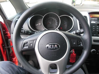 Kia Venga Kia Venga 1.4 CVVT ComfortLine Staat in HOOGEVEEN - afbeelding nr 10