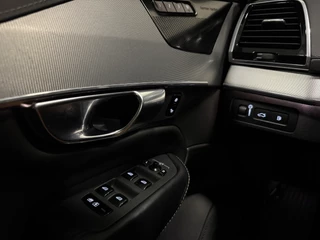 Volvo XC90 Volvo XC90 T8 Twin Engine AWD R-Design PANO/LUCHTVERING/TREKHAAK/H&K/MASSAGE+VENTILATIE/360CAMERA/20