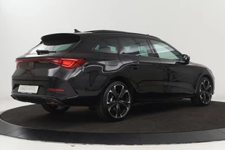 CUPRA Leon CUPRA Leon 1.4 e-Hybrid | 245pk | Panoramadak |  Stoel & stuurverwarming | Carplay | Adaptive cruise | Sfeerverlichting | Navigatie | Camera | PHEV - afbeelding nr 34