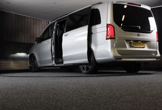 Mercedes-Benz V-Klasse Mercedes-Benz V-klasse 300d Extra Lang DC AMG Edition / Aut / 360 Camera / Leder / Burmester / Dode Hoek / 2 Elek Schuifdeuren - afbeelding nr 4
