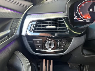 BMW 5 Serie BMW 5 Serie TOURING 520I HIGH EXECUTIVE / SCHUIFDAK / LEDER / HARMAN-KARDON - afbeelding nr 19