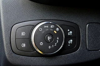 Ford Puma Ford Puma 1.0 EcoBoost Hybrid ST-Line X Rijklaarprijs-Garantie Leder/stof led navigatie B&O Carbon inleg - afbeelding nr 28