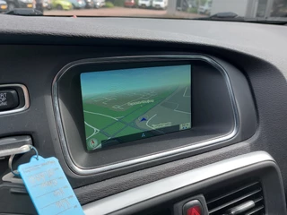 Volvo V40 Volvo V40 2.0 D2 R-Design Business | Origineel NL | Navi | Bi-Xenon | Clima | Cruise | Leder+Alcantara | Stoelverwarming | Pdc | Licht+Regensensor | 16''lm | Voorruitverwarming - afbeelding nr 10