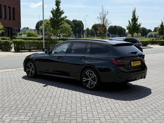 BMW 3 Serie BMW 3-serie Touring 330e xDrive M Sport Sportstoelen Panodak Harman Kardon Leer HUD Memory LED - afbeelding nr 9