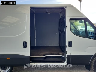 Iveco Daily Iveco Daily 35S21 3.0L Automaat 210PK L2H2 3,5t Trekhaak LED Airco Cruise Camera Euro6 L2 12m3 Airco Trekhaak Cruise control - afbeelding nr 8