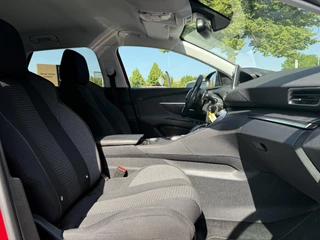 Peugeot 3008 Peugeot 3008 1.2 PureTech Blue Lease Executive Automaat,Navi,Clima,Cruise,Camera,Trekhaak,131pk,Apple Carplay,N.A.P,APK tot 01-2026 - afbeelding nr 7