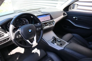 BMW 3 Serie Leder / Adaptieve Cruise / Elec Stoelen / Stoel verwarm / 1e eigenaar / NL-Auto - afbeelding nr 10