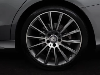 Mercedes-Benz C-Klasse Mercedes-Benz C-klasse 180 AMG | Panoramadak | Leder | Camera |  Navigatie | Climate control | Full LED | Cruise control | Park Assist | Bluetooth - afbeelding nr 31