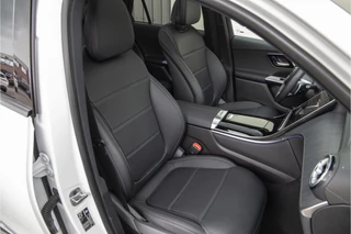 Mercedes-Benz GLC Mercedes-Benz GLC 300e 4MATIC AMG Premium Plus, Pano, Massage, Burmester, Head-Up, Nightpakket - afbeelding nr 6