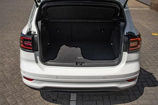 Volkswagen T-Cross Volkswagen T-Cross 1.5 TSI Style Business R, Half Leder - afbeelding nr 30